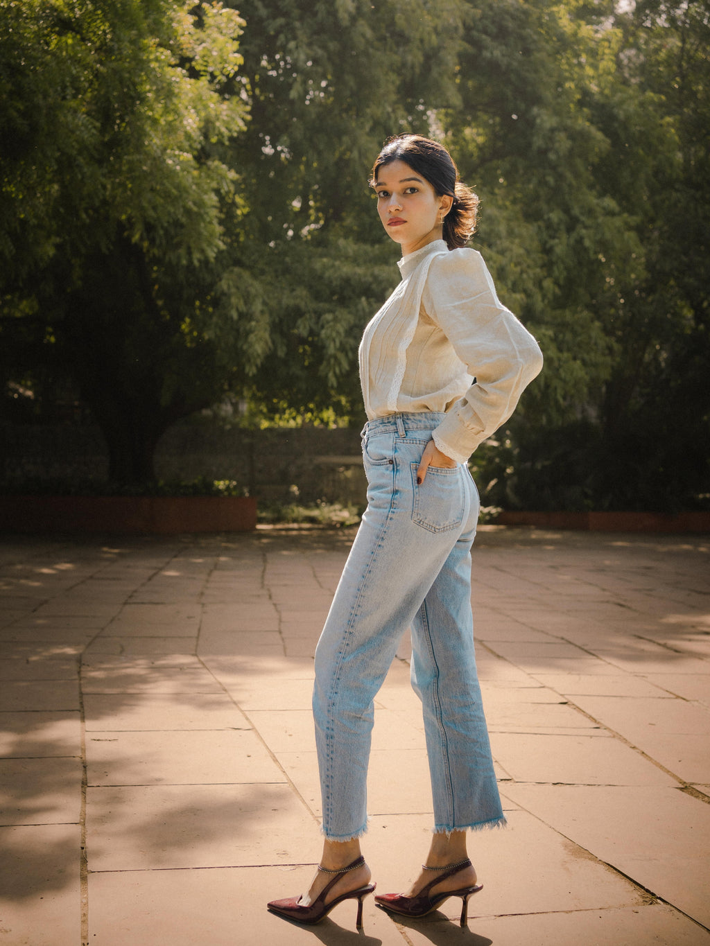 100% Linen, Lace & Love – Your Modern Vintage Blouse