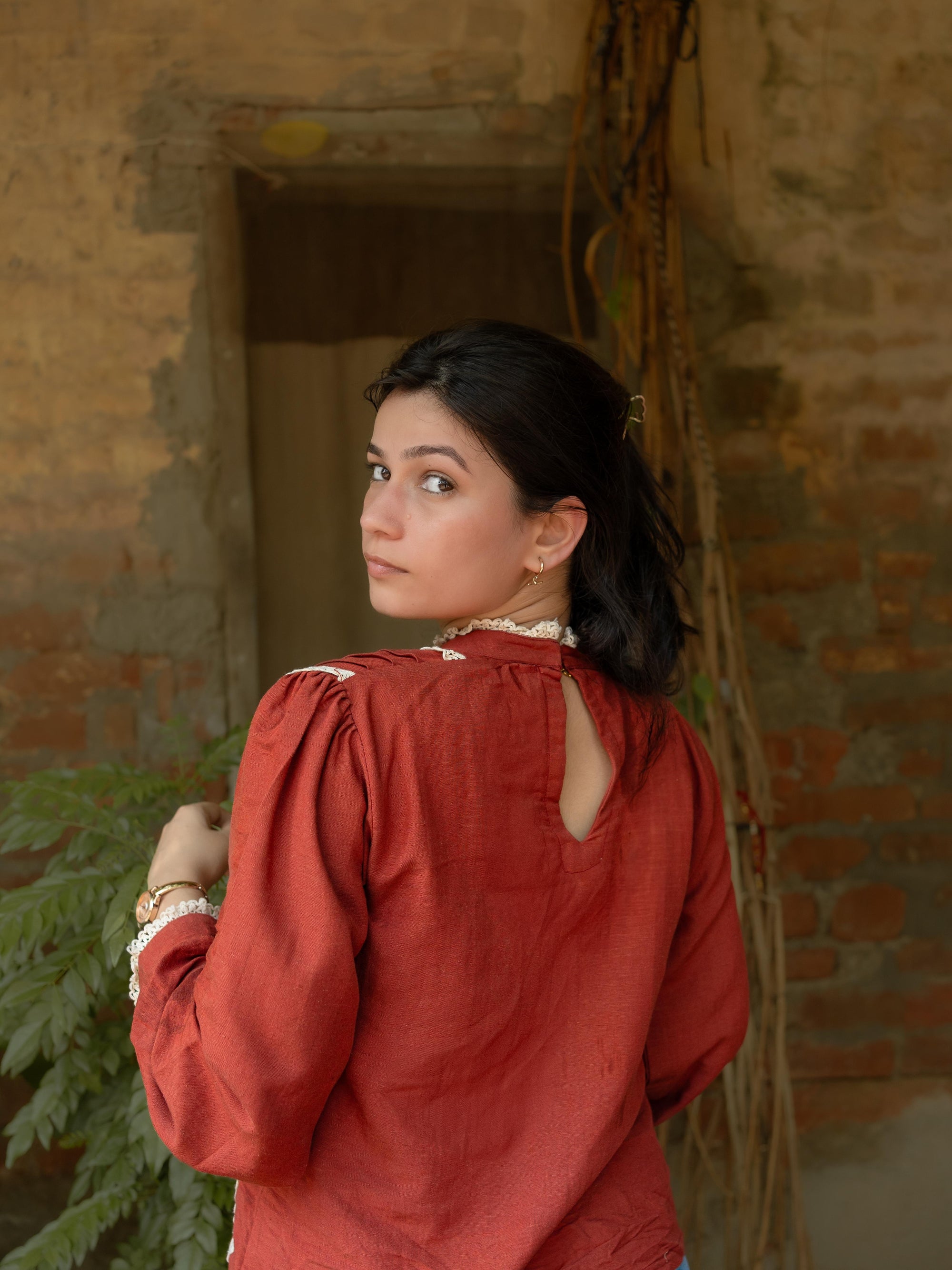 Mahogany Linen Top with Pleats & Lace Detailing – Vintage Charm